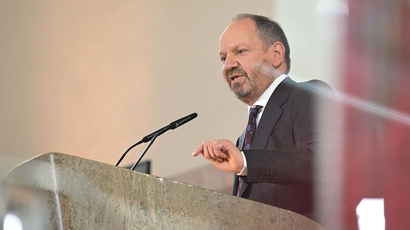 &Uuml;bergabe Friedenspreis des Deutschen Buchhandels