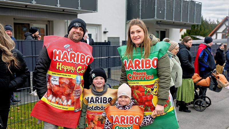 Faschingsumzug in Hirschaid 2026Mit Drachen und Pok&eacute;mon: Faschingsumzug in Hirschaid