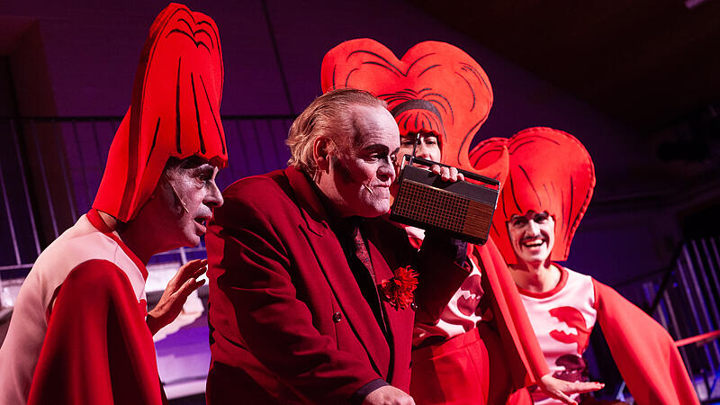 Werner Lorenz, Stephan Bach, Heidi Lehnert und Martin Habermeyer (v. l.) in der "Der kleine Horrorladen"