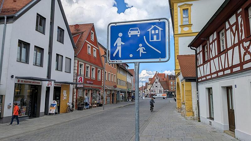 N&uuml;rnberger Stra&szlig;e Richtung ParadeplatzForchheim & Fr&auml;nkische Schweiz