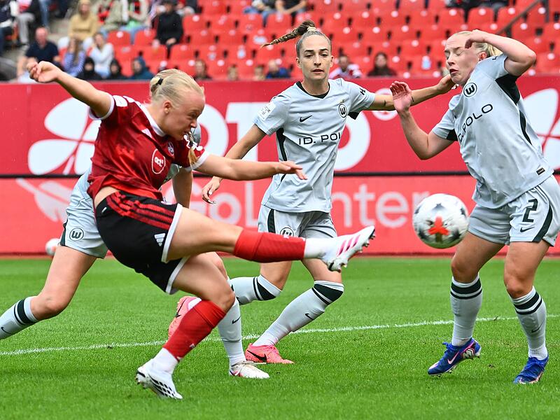 Die aus Ebersdorf bei Coburg stammende Keira Bednorz hat bei ihrem Bundesliga-Deb&uuml;t f&uuml;r den 1. FC N&uuml;rnberg gegen den VfL Wolfsburg getroffen.