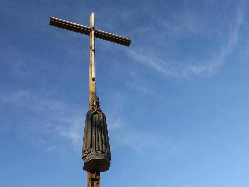 ErneutErneut ersch&uuml;ttert ein Missbrauchsfall die katholische Kirche. Und wieder gibt es Verbindungen in die Region. Was hat der ehemalige Pfarrer Z. in Heroldsbach getan? Und warum kann sich keiner erinnern?Forchheim & Fr&auml;nkische Schweiz