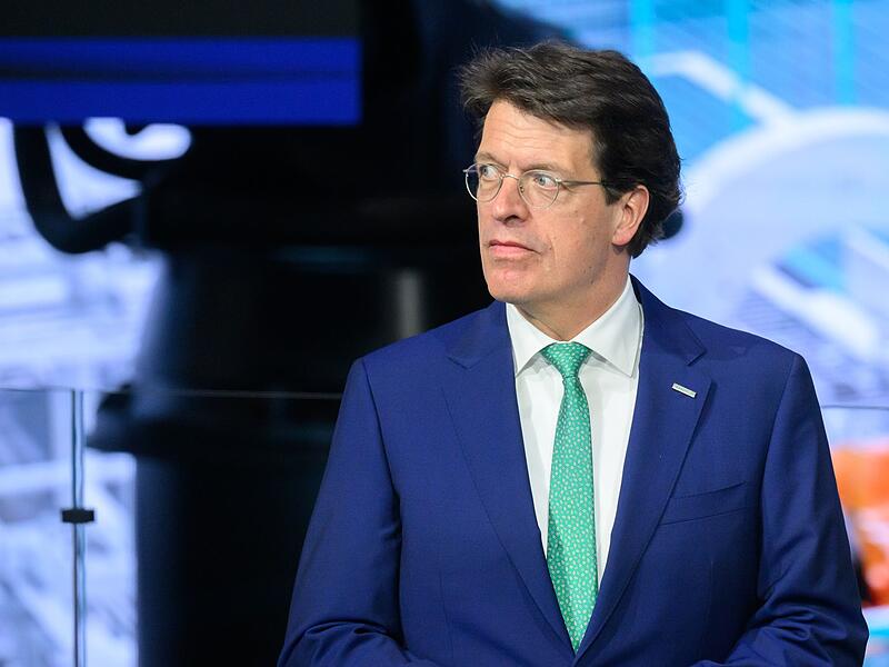Schaeffler prüft Einstieg in Rüstungsindustrie Schaeffler prüft Einstieg in Rüstungsindustrie
