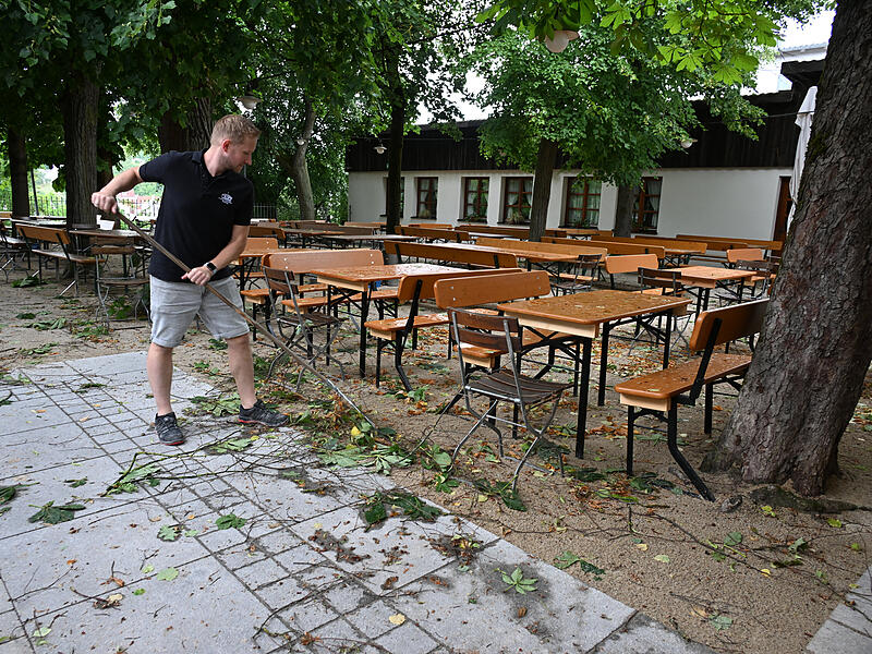 Sturmschäden LaurenziplatzSturmschäden am Laurenziplatz u.a.