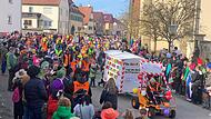 Beste Stimmung herrschte beim Faschingszug in Poppenlauer.