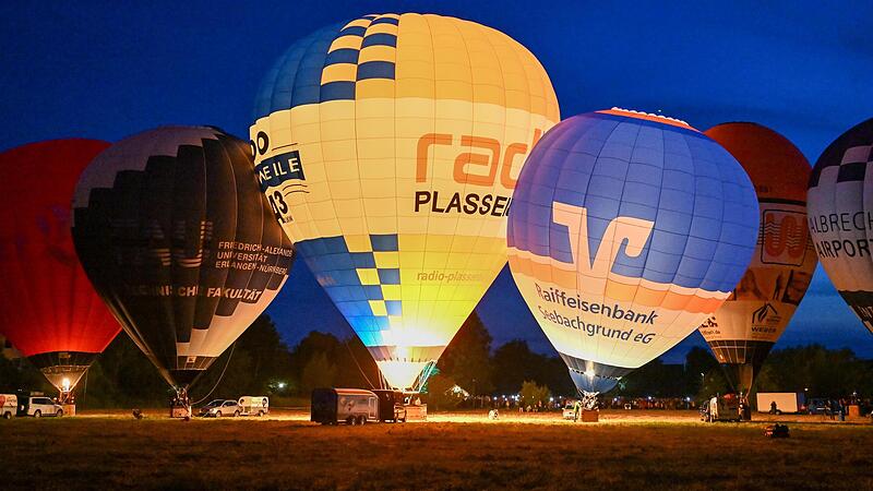 Ein H&ouml;hepunkt der Feierlichkeiten zu 1000 Jahre Burgebrach: Das Ballongl&uuml;hen und der Raiffeisen-Ballon-Cup am Donnerstag, 8. Juni.
