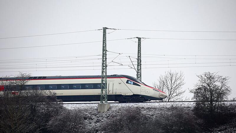 Bahn f&auml;hrt unter Strom durchs Allg&auml;u