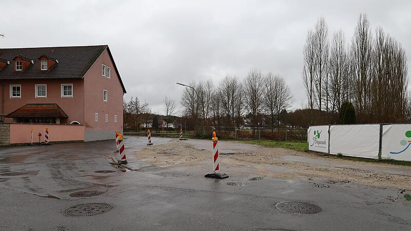 Die Gemeinde Stegaurach hat viele  Projekte in ihren Haushalt 2025 eingestellt, die unbedingt erledigt werden m&uuml;ssen. Zum Beispiel soll    die Hartlandener Stra&szlig;e in Stegaurach  in diesem Jahr weiter saniert und aufgewertet werden.
