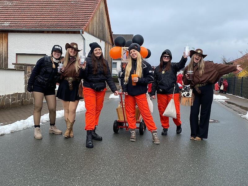 Faschingsumzug in Gef&auml;ll am 17. Februar 2026Faschingsumzug in Gef&auml;ll am 17. Februar 2026