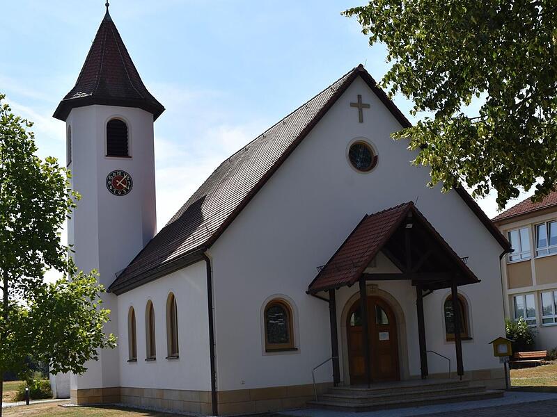 Im Mittelpunkt des Handelns beim Kapellenbauverein steht die Christuskirche.
