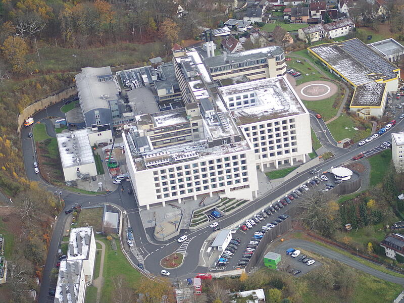 Kulmbach von oben: Klinikum Kulmbach