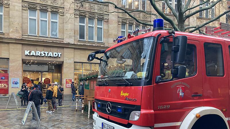 Karstadt Bamberg nach Feueralarm am Tag vor Heiligabend evakuiert