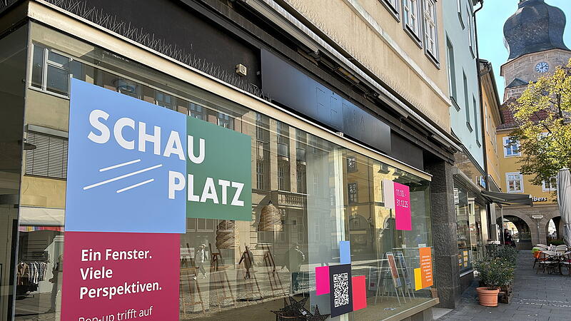 Neue, vor&uuml;bergehende Nutzung im Steinweg 8 (fr&uuml;her Reiseb&uuml;ro Thomas Cook): Die Coburger Projektgruppe &bdquo;Die Stadtmacher&ldquo; er&ouml;ffnet einen besonderen Pop-up-Laden.