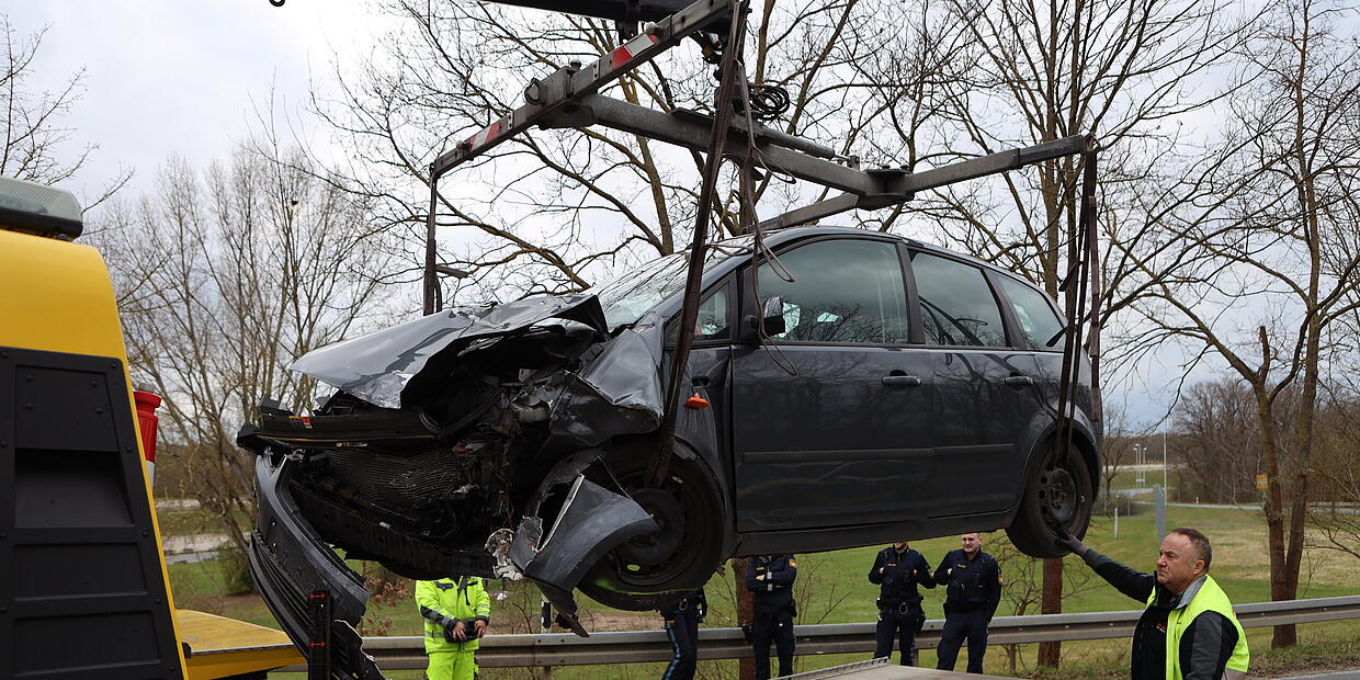 Erlangen: Vehicle in Oncoming Lane - News Directory 3