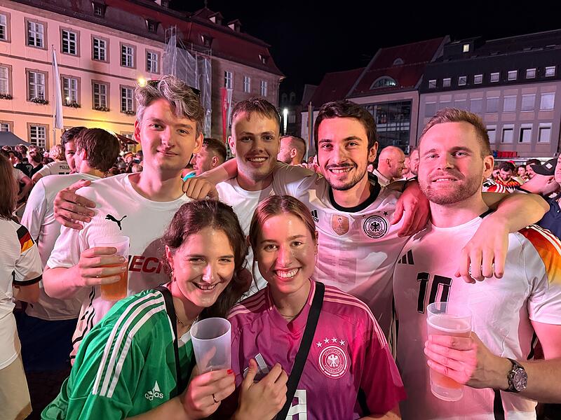 WM-Stimmung auf dem Bamberger Maxplatz WM-Stimmung auf dem Bamberger Maxplatz