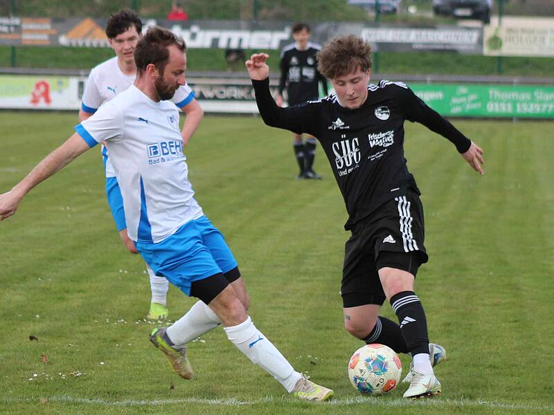 Der FC Coburg II  war gegen die SpVgg Rattelsdorf in der zweiten Halbzeit absolut &uuml;berlegen und hat sich mit einem Punkt belohnt. Tabellarisch ist er  nun  nicht schlechter gestellt als vor Austragung des Spiels.  Von Platz 10 bis hinunter zu Platz 15 geht es weiterhin eng in der Tabelle zu.