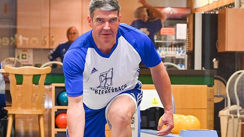 Der PSV Franken Neustadt um J&uuml;rgen Bieberbach muss auf den Deutschen Meistertitel noch warten.