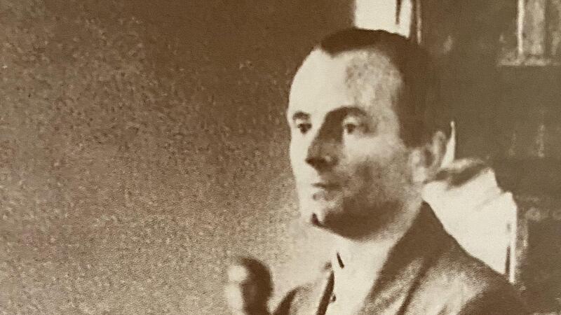 Georg Alexander Hansen als Angeklagter vor dem Volksgerichtshof am 10. August 1944.