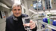 Stadtwerke-Leiter Christian Sponsel im nagelneuen Forchheimer WasserwerkForchheim & Fränkische Schweiz
