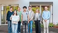 Die Sch&uuml;ler und Lehrkr&auml;fte sowie die Verantwortlichen der DIE KITA.