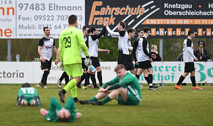 Fabian R&ouml;der schoss das 5:4 f&uuml;r den FC Sand weit in der Nachspielzeit. Die Gro&szlig;bardorfer waren am Boden.