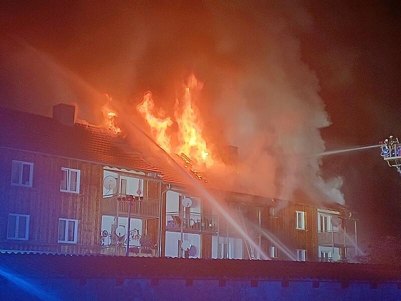 Brand in Mehrfamilienhaus in Passau