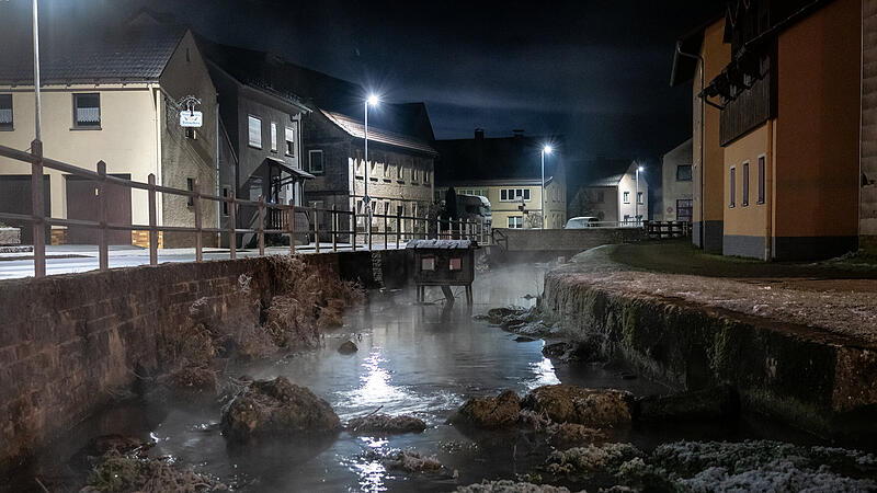 Eisige Temperaturen. Frostnacht in Königsfeld im Landkreis Bamberg
