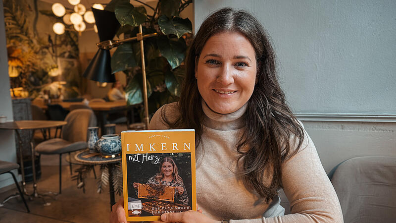 Sabrina Lamm kennt die Imkerei seit ihrer Kindheit. Ihr Wissen hat die Bambergerin nun in ihrem ersten Buch gesammelt