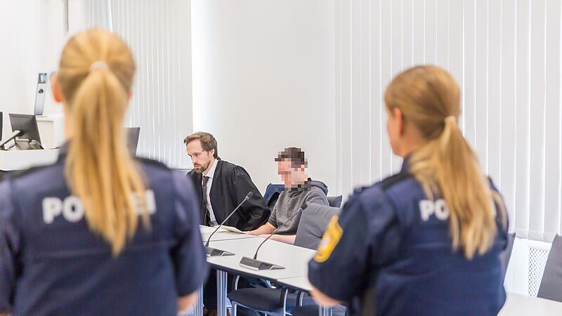 Prozess Missbrauch ForchheimForchheim & Fränkische Schweiz Ein 34-Jähriger soll eine 13-Jährige Forchheimerin missbraucht haben. Zwar waren die Intimitäten wohl einvernehmlich – aber der Mann ist schon einmal wegen einem ähnlichen Fall verurteilt worden.