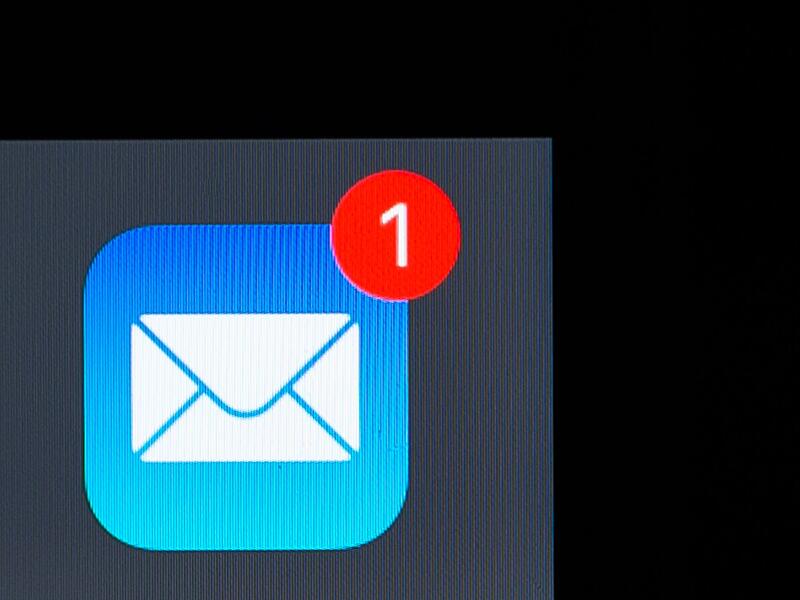 E-Mail