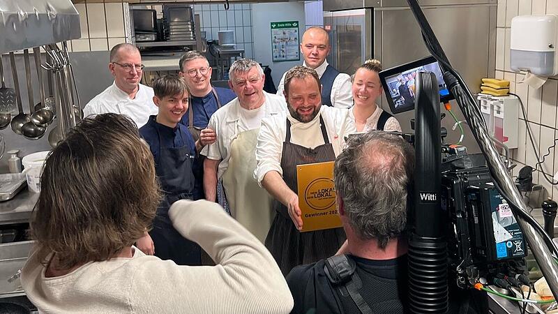 Die Dreharbeiten von Mein Lokal, Dein Lokal im Gasthaus Polster in Kosbach. Das fr&auml;nkische Lokal teilt sich den ersten Platz der Kabel-Eins-Kochshow mit den Restaurant Johanns in Marloffstein.