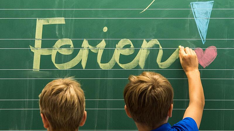 Lernen oder faulenzen? Experten erklären, wie Schulkinder die Ferien am besten nutzen sollten.