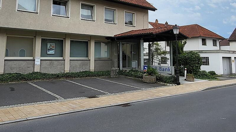 Die VR-Bank-Filiale in der Th&uuml;ringer Stra&szlig;e bleibt vorerst ge&ouml;ffnet.