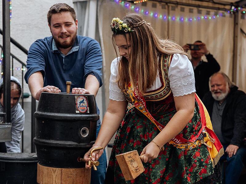 Über 150 Termine nahm Luisa Zametzer als Bierkönigin wahr, darunter zahlreiche Bieranstiche in Forchheim und der Region.Bierkönigin Luisa Zametzer