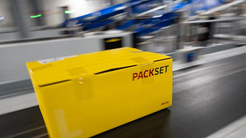 Bundesarbeitsminister besucht Paketzentrum