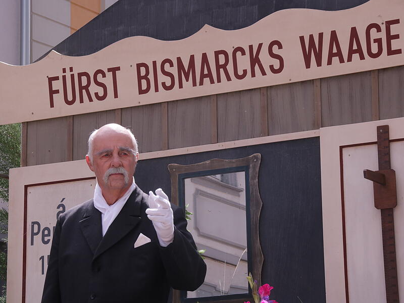 J&uuml;rgen Kr&ouml;ckel pr&auml;sentiert F&uuml;rst Otto von Bismarck.