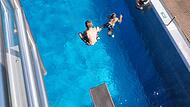Schwimmbäder Neustadt mit Verlust - Privat-Betreiber gesucht