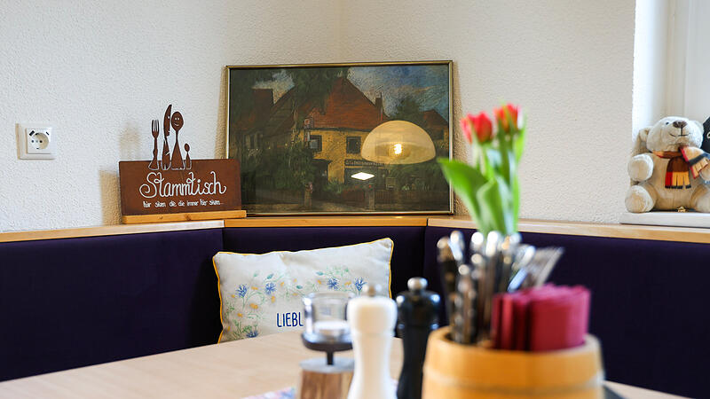 Eröffnung von Birgits Bauern Stübla in Forchheim: Einblick in die WirtschaftEröffnung von Birgits Bauern Stübla in Forchheim: Einblick in die Wirtschaft Eröffnung von Birgits Bauern Stübla in Forchheim: Einblick in die WirtschaftEröffnung von Birgits Bauern Stübla in Forchheim: Einblick in die Wirtschaft