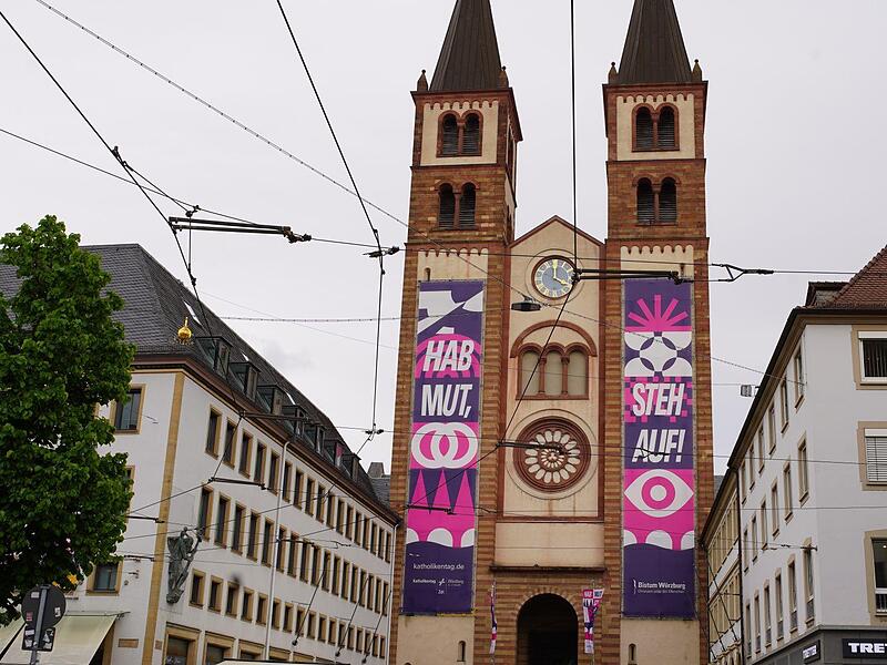 Der 104. Deutsche Katholikentag findet heuer in Würzburg statt unter dem Motto „Hab Mut, steh auf!" Der 104. Deutsche Katholikentag findet heuer in Würzburg statt unter dem Motto „Hab Mut, steh auf!"