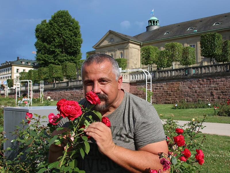 Holger Paff wird Abteilungsleiter der Kurgärtnerei. Holger Paff wird Abteilungsleiter der Kurgärtnerei.