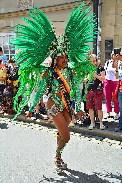 Mehrere Einsätze bei Samba-Festival - Mann mit illegaler Drohne erwischt Mehrere Einsätze bei Samba-Festival - Mann mit illegaler Drohne erwischt