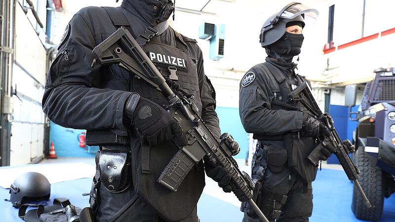 Schutzausrüstung Polizei Schutzausrüstung Polizei