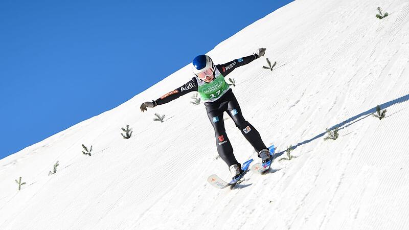 Gute Haltungsnoten: Der Kulmbacher Finn Weigel landet nach einem langen Satz sicher.