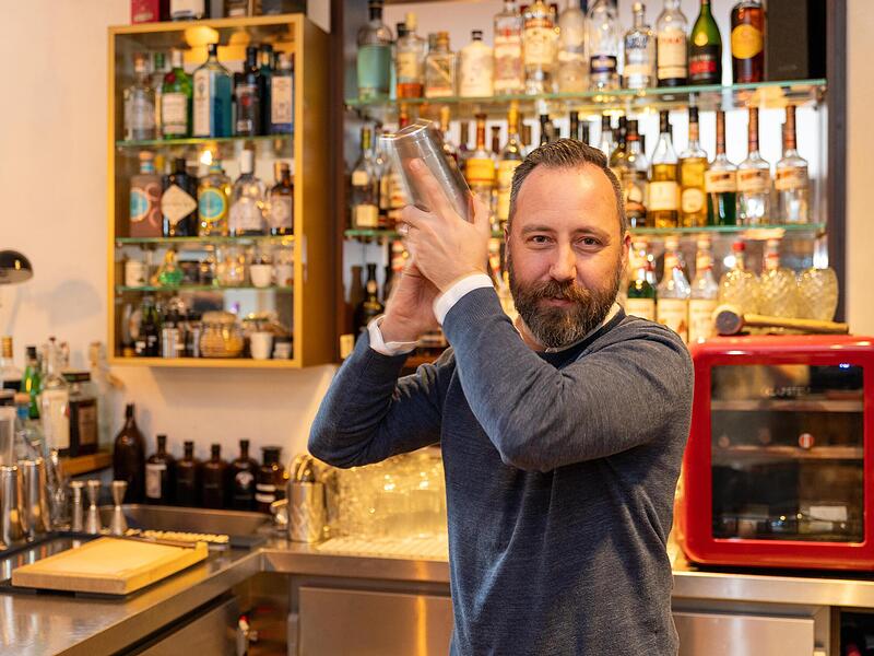 Gastronom Peter Wlost, Betreiber des El Moro Tapas & more in Bad Neustadt