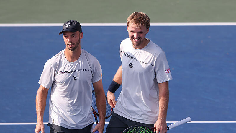 Kevin Krawietz (rechts) und Tim P&uuml;tz strahlten mit der US-Sonne um die Wette.