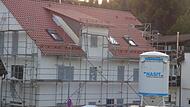 Dieses Mehrfamilienhaus an der Martinswand befindet sich bereits im Bau, ein Doppelhaus ist geplant.Forchheim & Fr&auml;nkische Schweiz