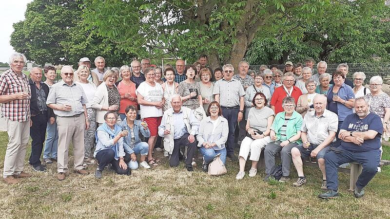 Die Reisegruppe auf großer Fahrt. Die Reisegruppe auf großer Fahrt.