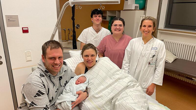 Uniklinikum Erlangen: Leonie Wirth aus Herzogenaurach ist das Neujahrsbaby 2025