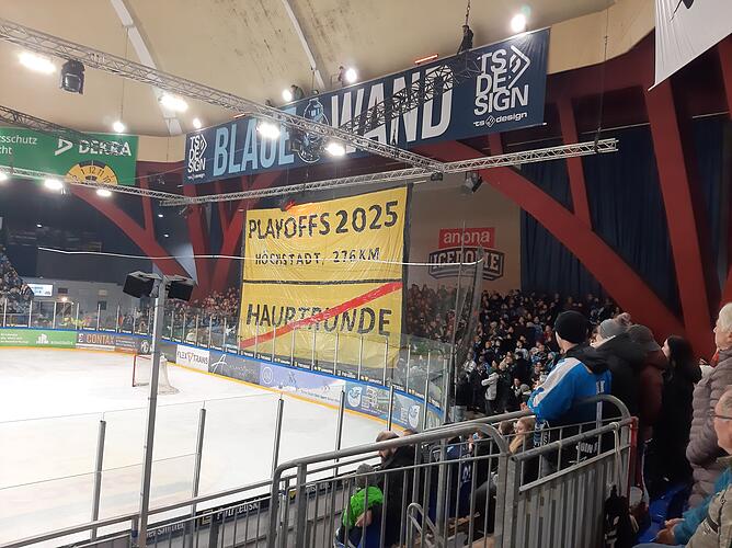 Die Leipziger Fans sind heiß auf die Fahrt in den Süden: Rund 100 Fans dürften die Icefighters am Faschingsdienstag nach Höchstadt begleiten.