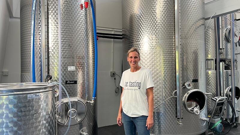 Hier wird der naturtrübe Saft gefiltert – im Dachgeschoss.